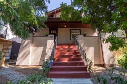 4504 Beatrice Street  Vancouver, BC V5N 4J2