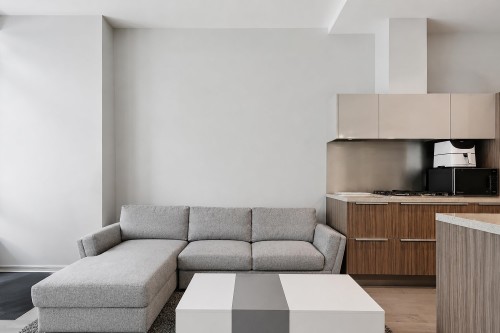 38 Athletes Way, Vancouver, BC - Indoor Photo Showing Living Room