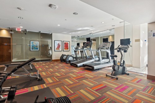 38 Athletes Way, Vancouver, BC - Indoor Photo Showing Gym Room