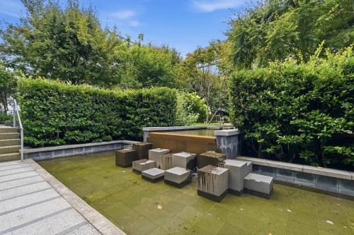 38 Athletes Way, Vancouver, BC - Outdoor With Backyard