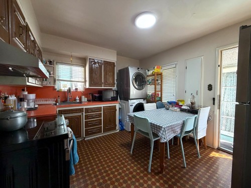 374 54Th Avenue E, Vancouver, BC - Indoor Photo Showing Other Room