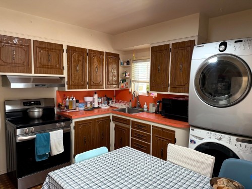 374 54Th Avenue E, Vancouver, BC - Indoor Photo Showing Laundry Room