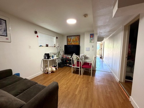 374 54Th Avenue E, Vancouver, BC - Indoor