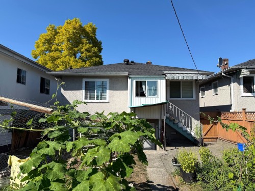374 54Th Avenue E, Vancouver, BC - Outdoor