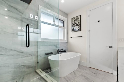 4479 Carson Street, Burnaby, BC - Indoor Photo Showing Bathroom