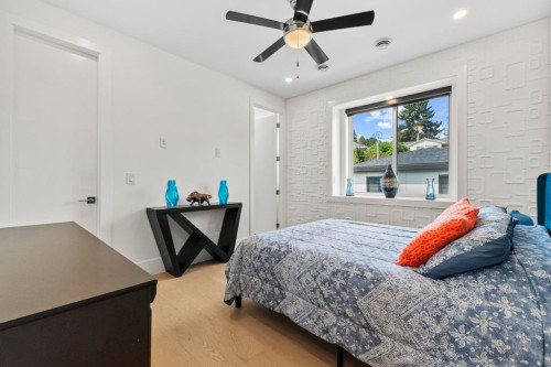 4479 Carson Street, Burnaby, BC - Indoor Photo Showing Bedroom