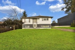 607 Alderson Avenue  Coquitlam, BC V3K 1T4