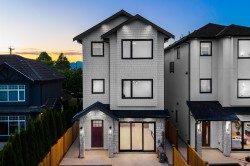 4-6682 Napier Street Burnaby, BC V5B 2C3