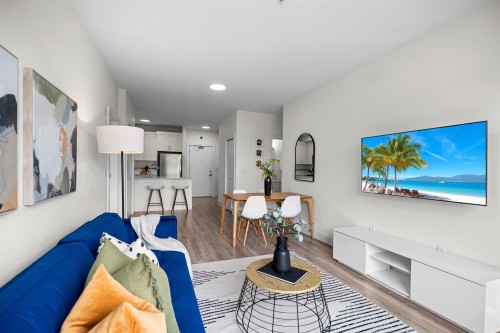 202-22577 Royal Crescent, Maple Ridge, BC - Indoor