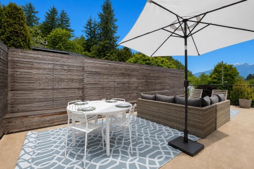 6440 Douglas Street, West Vancouver, BC - Outdoor With Deck Patio Veranda