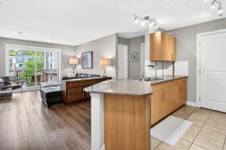 301-12020 207a Street Maple Ridge, BC V2X 8V2
