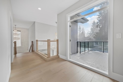 1211 Foster Avenue, Coquitlam, BC - Indoor Photo Showing Other Room