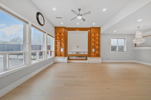 1211 Foster Avenue, Coquitlam, BC - Indoor Photo Showing Other Room