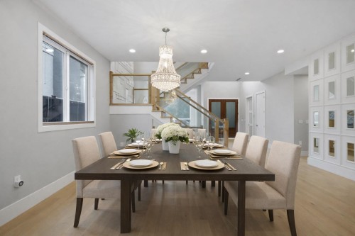 1211 Foster Avenue, Coquitlam, BC - Indoor Photo Showing Dining Room