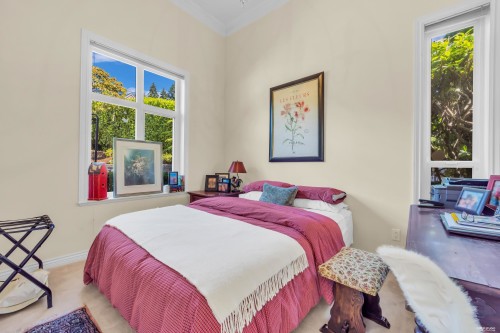2322 Lawson Avenue, West Vancouver, BC - Indoor Photo Showing Bedroom