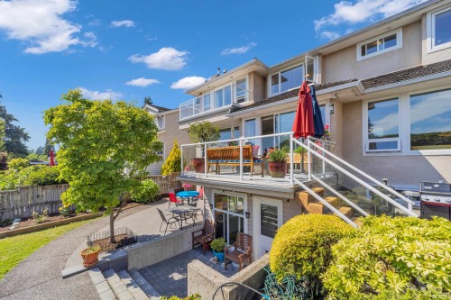 2322 Lawson Avenue, West Vancouver, BC - Outdoor