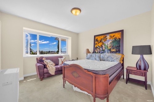2322 Lawson Avenue, West Vancouver, BC - Indoor Photo Showing Bedroom