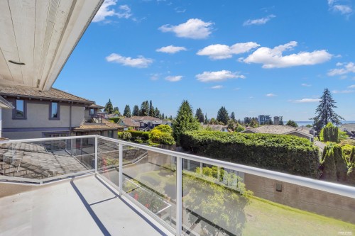 2322 Lawson Avenue, West Vancouver, BC - Outdoor With View