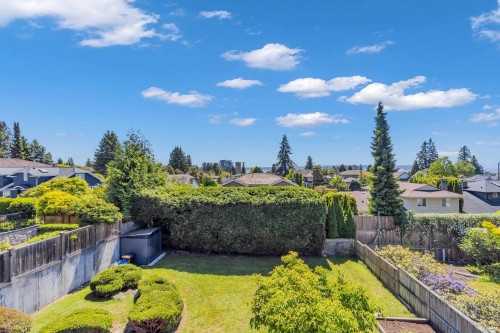 2322 Lawson Avenue, West Vancouver, BC - Outdoor