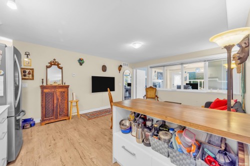 2322 Lawson Avenue, West Vancouver, BC - Indoor