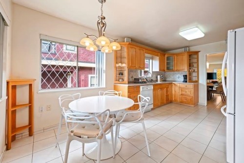 3136 53Rd Avenue E, Vancouver, BC - Indoor Photo Showing Dining Room