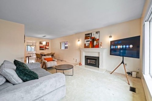 3136 53Rd Avenue E, Vancouver, BC - Indoor Photo Showing Living Room With Fireplace