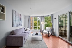 401-22233 River Road Maple Ridge, BC V2X 3N7