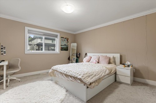 10166 Jackson Road, Maple Ridge, BC - Indoor Photo Showing Bedroom