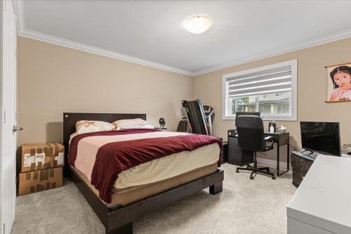 10166 Jackson Road, Maple Ridge, BC - Indoor Photo Showing Bedroom