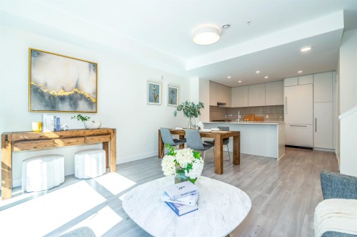 259-2035 Glenaire Drive  North Vancouver, BC V7P 1Y3