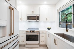 35-7465 Mulberry Place Burnaby, BC V3N 5A1