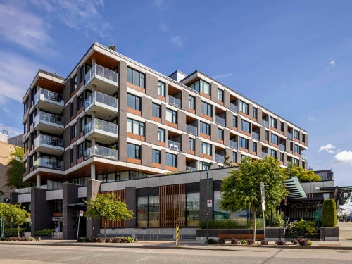 301-210 5Th Avenue E, Vancouver, BC - Outdoor With Facade