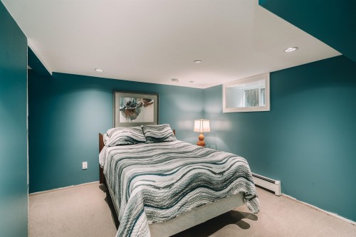 1845 Harbour Street, Port Coquitlam, BC - Indoor Photo Showing Bedroom