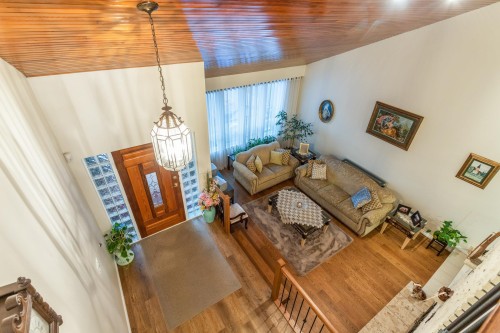 4729 Canada Way, Burnaby, BC - Indoor Photo Showing Other Room