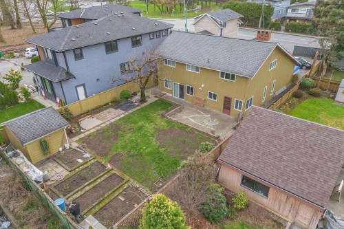 4729 Canada Way, Burnaby, BC - Outdoor