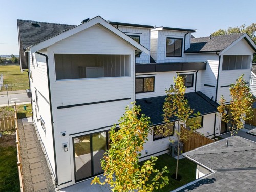 4945 44 Avenue, Delta, BC - Outdoor With Exterior