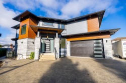 5225 Woodsworth Street Burnaby, BC V5G 1S5
