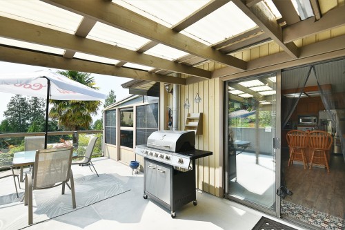 6450 Jasper Road, Sechelt, BC - Outdoor With Deck Patio Veranda With Exterior