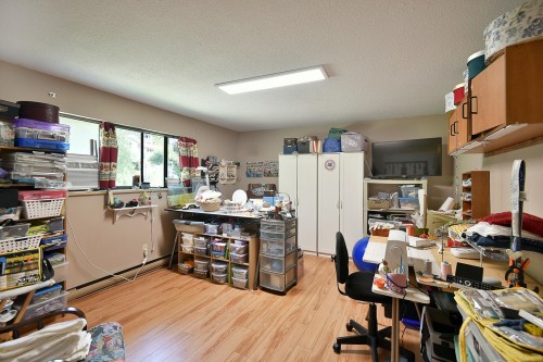 6450 Jasper Road, Sechelt, BC - Indoor
