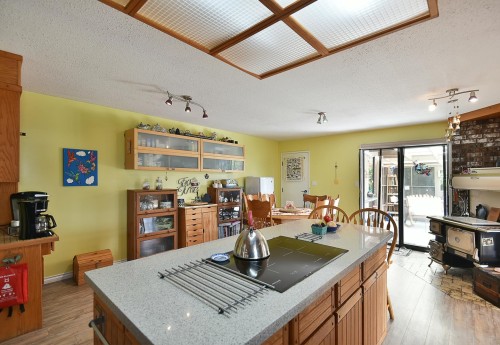 6450 Jasper Road, Sechelt, BC - Indoor