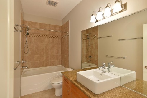 6216 Oracle Road, Sechelt, BC - Indoor Photo Showing Bathroom