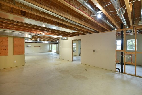 6216 Oracle Road, Sechelt, BC - Indoor Photo Showing Basement