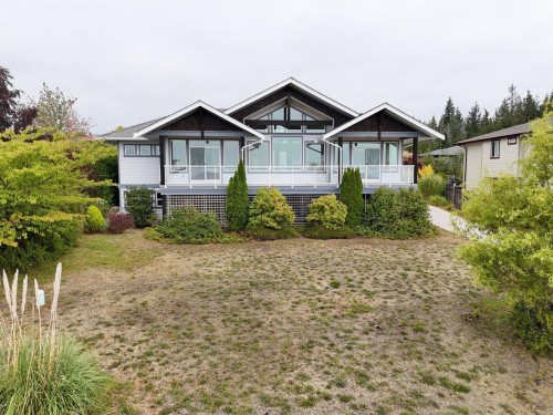 6216 Oracle Road, Sechelt, BC - Outdoor With Deck Patio Veranda