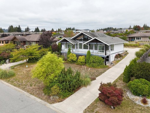 6216 Oracle Road, Sechelt, BC - Outdoor