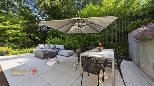 6510 Madrona Crescent, West Vancouver, BC - Outdoor
