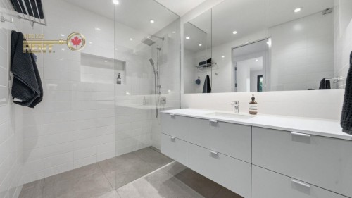 6510 Madrona Crescent, West Vancouver, BC - Indoor Photo Showing Bathroom