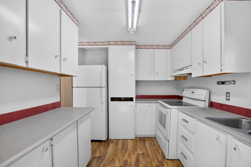 14-21163 Lougheed Highway, Maple Ridge, BC 