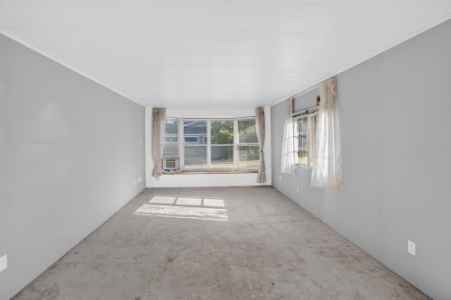 14-21163 Lougheed Highway, Maple Ridge, BC 