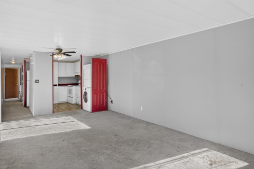 14-21163 Lougheed Highway, Maple Ridge, BC 