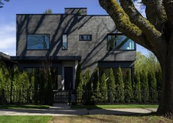 893 21st Avenue E Vancouver, BC V5V 1S3